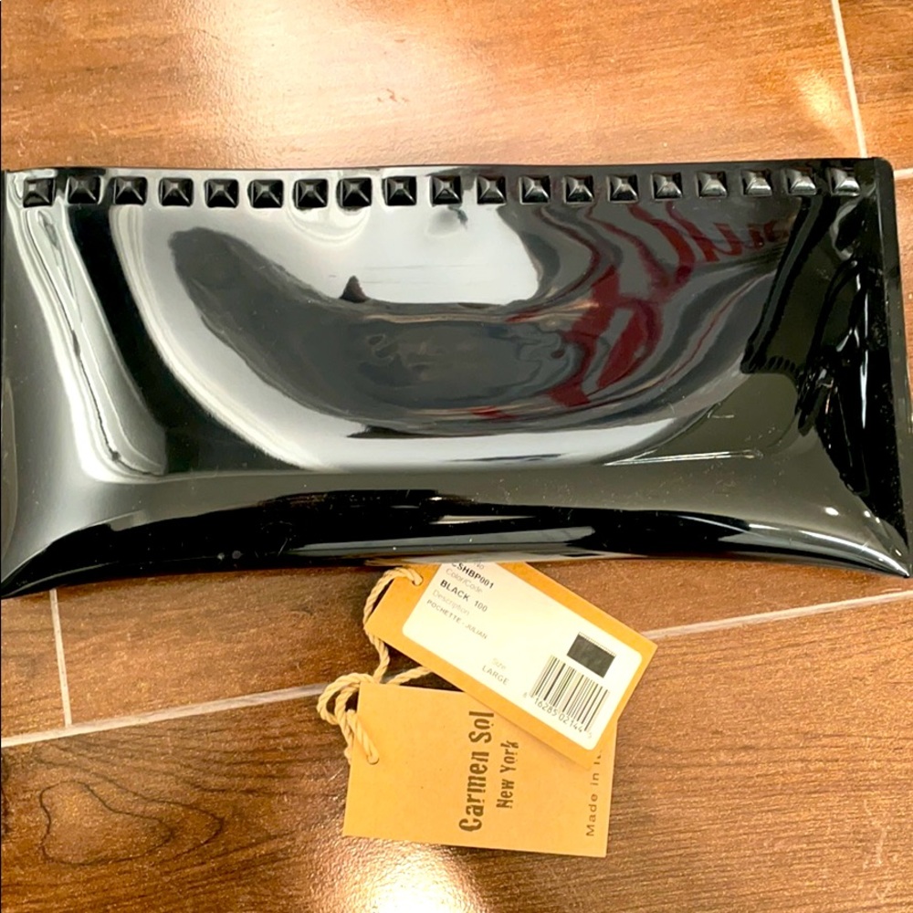 Carmen sol beach cluth